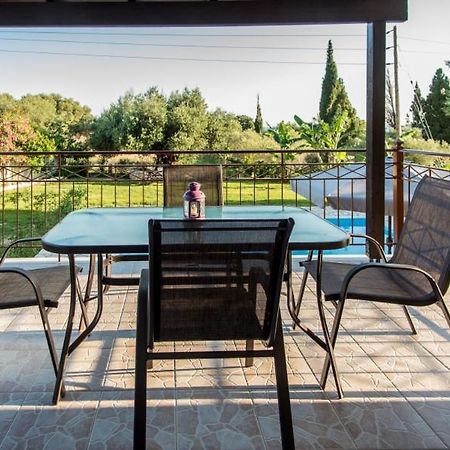 Villa Irida Afrato エクステリア 写真