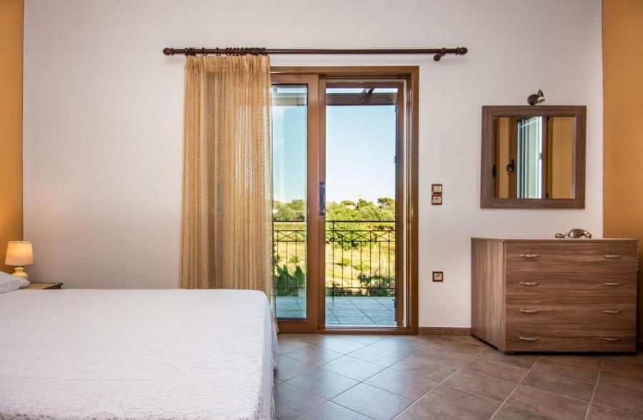 Villa Irida Afrato エクステリア 写真
