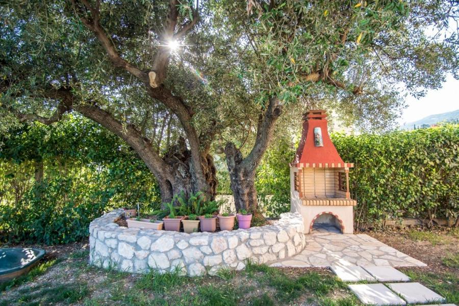 Villa Irida Afrato エクステリア 写真