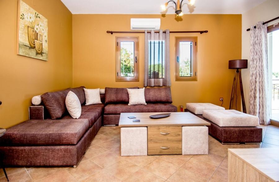 Villa Irida Afrato エクステリア 写真