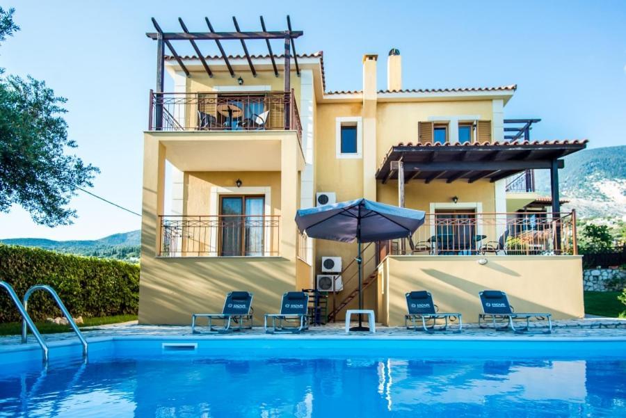 Villa Irida Afrato エクステリア 写真