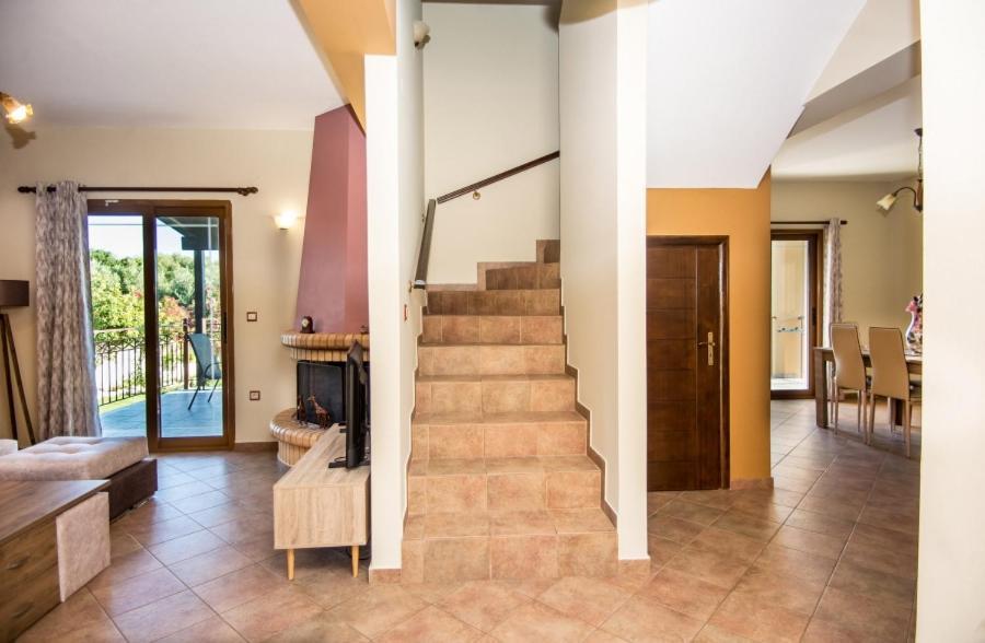 Villa Irida Afrato エクステリア 写真