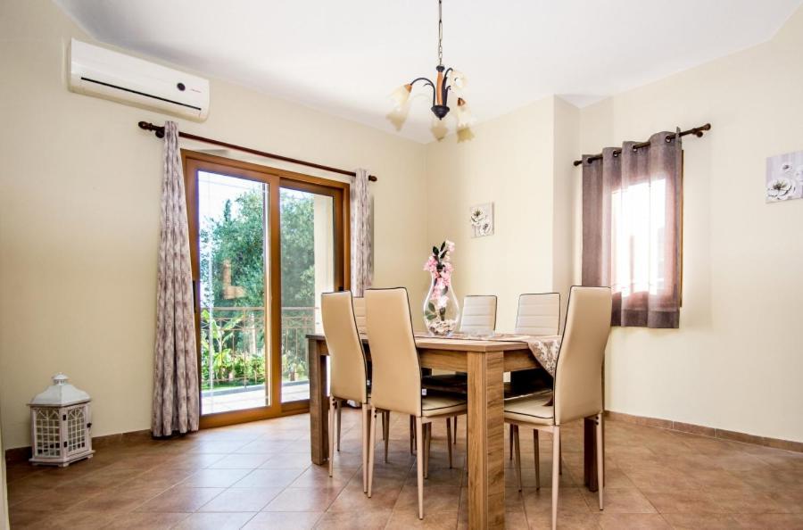 Villa Irida Afrato エクステリア 写真