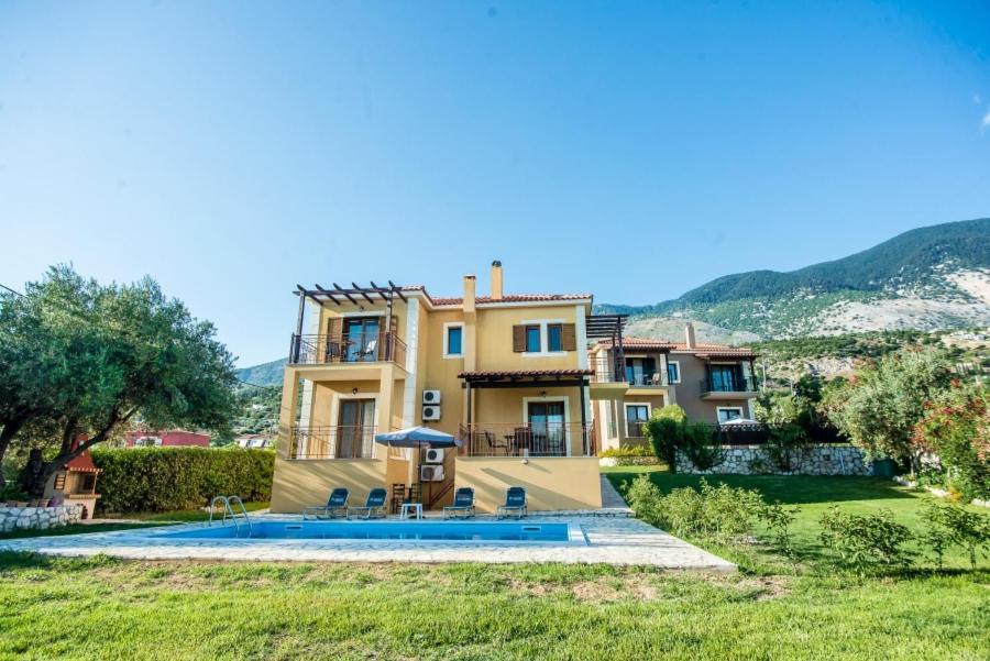 Villa Irida Afrato エクステリア 写真