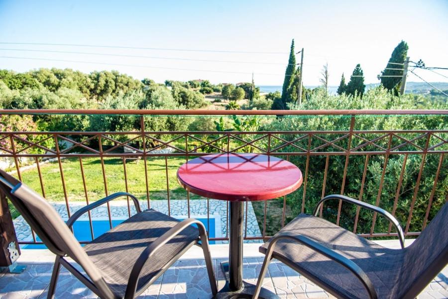 Villa Irida Afrato エクステリア 写真